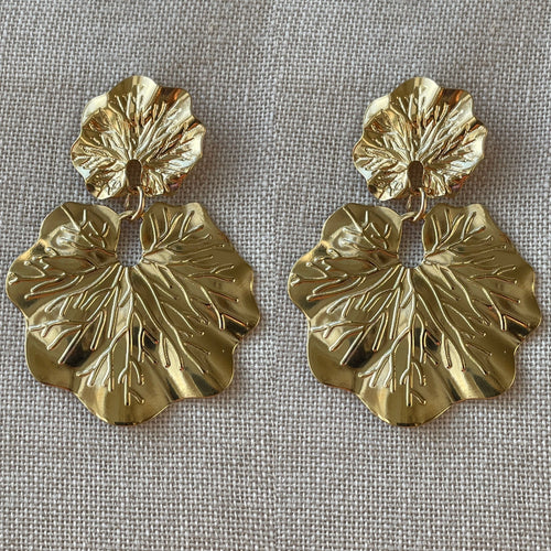 Laetitia - by Wivine della Faille